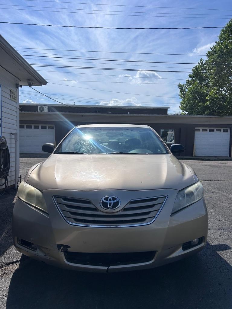 Toyota Camry LE V6 6-Spd AT 2009