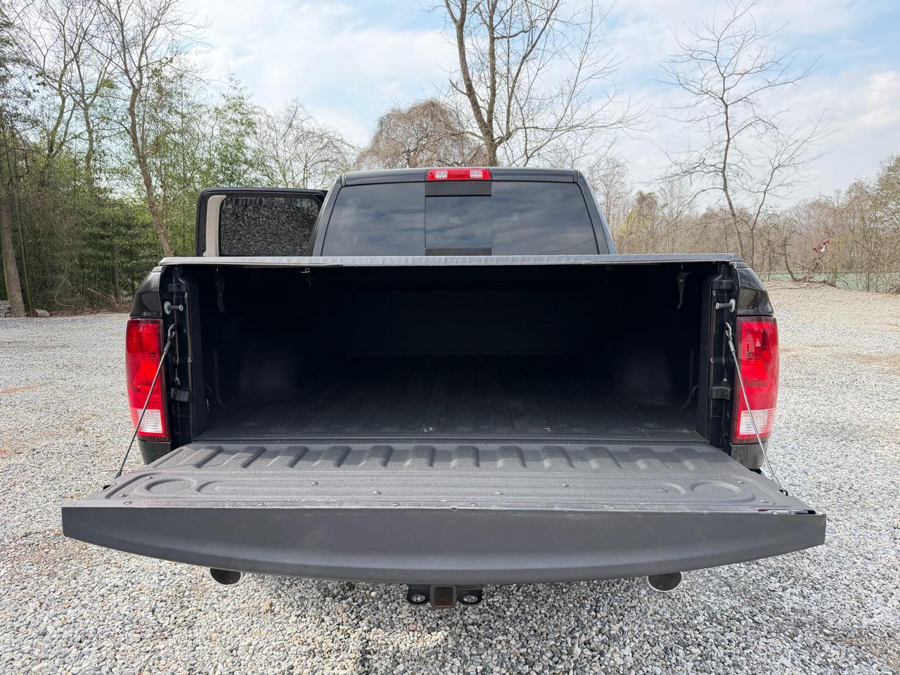 RAM 1500 SLT Crew Cab SWB 2WD 2017