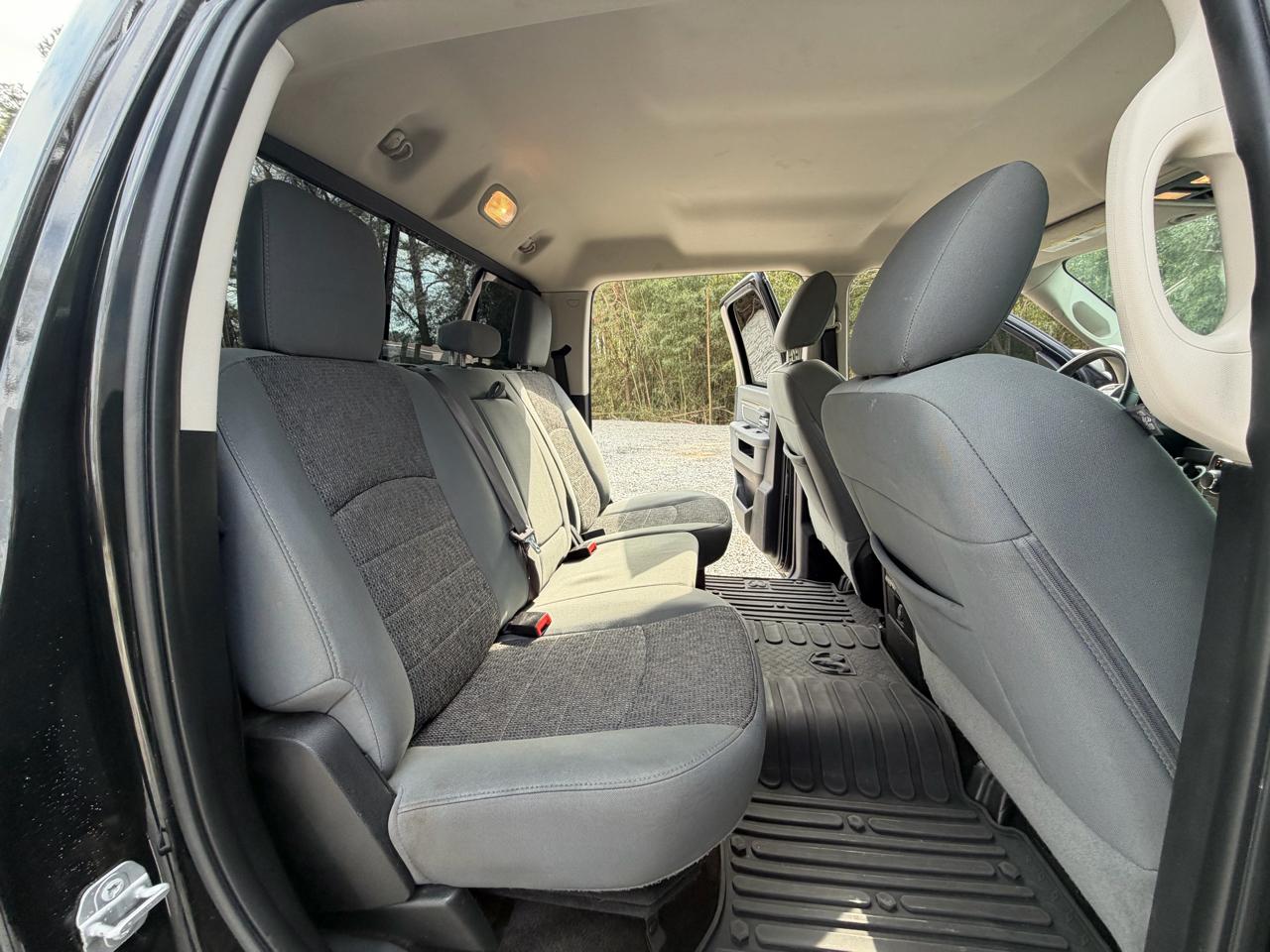 RAM 1500 SLT Crew Cab SWB 2WD 2017