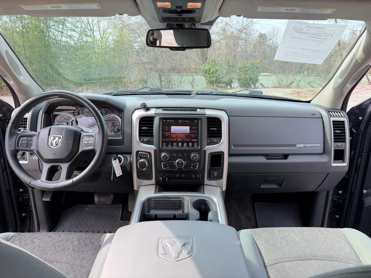 RAM 1500 SLT Crew Cab SWB 2WD 2017