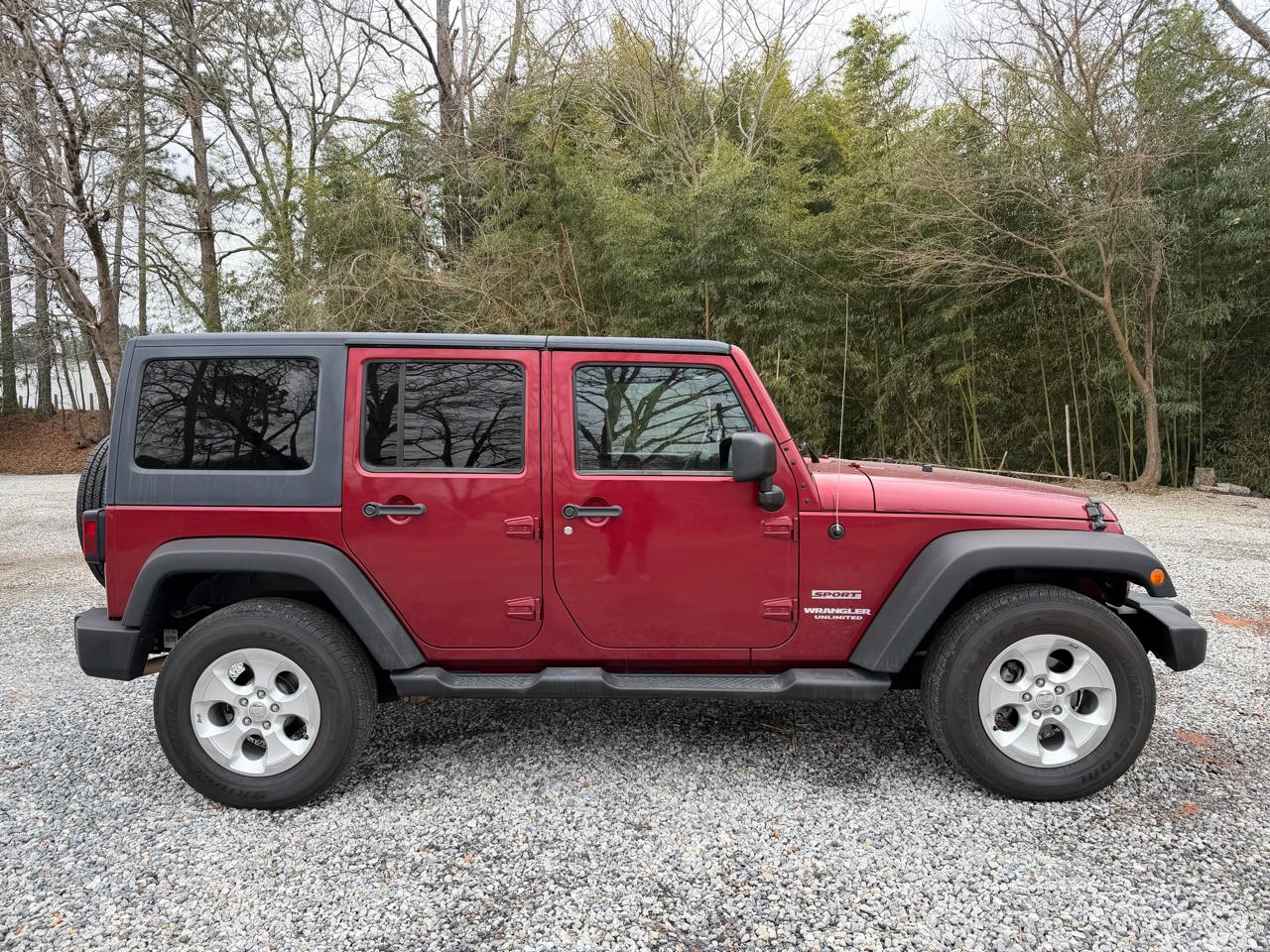 2013 Jeep Wrangler Unlimited Sport 4WD