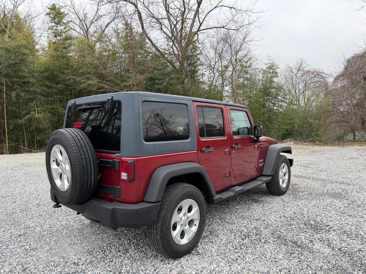 Jeep Wrangler Unlimited Sport 4WD 2013