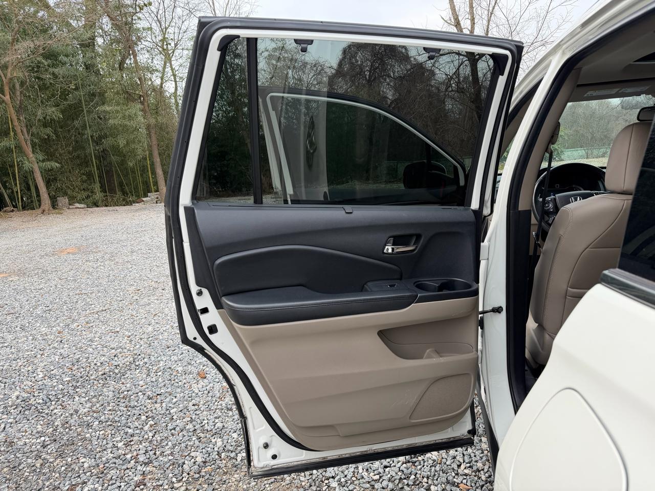 Honda Pilot Touring 2WD 2016