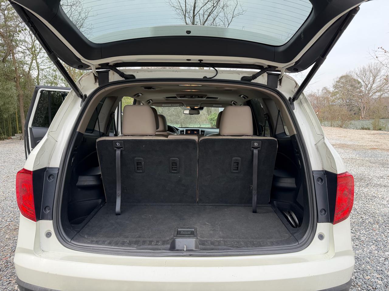 Honda Pilot Touring 2WD 2016