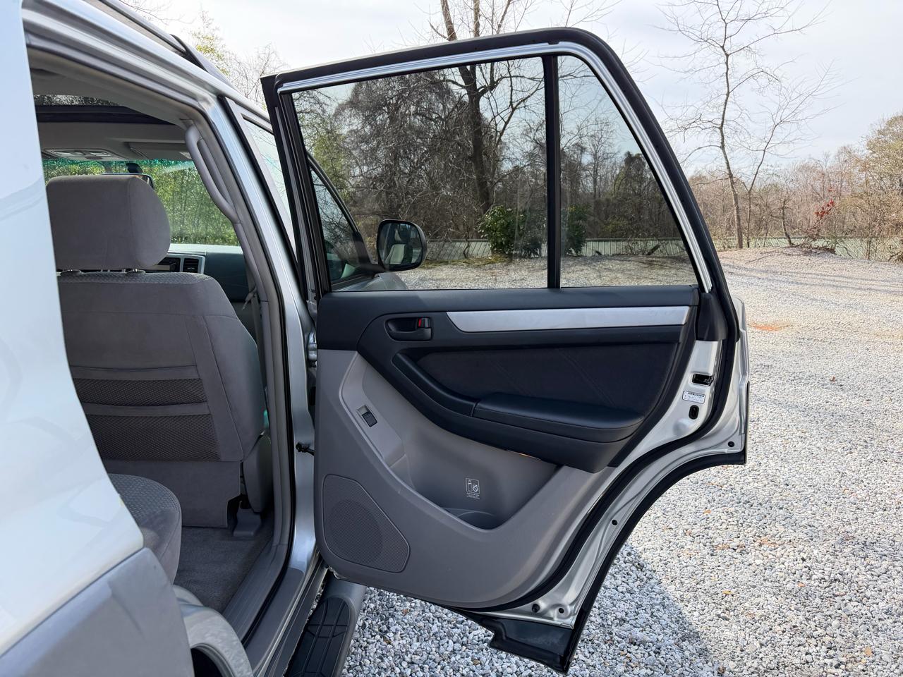 Toyota 4Runner SR5 2WD 2003