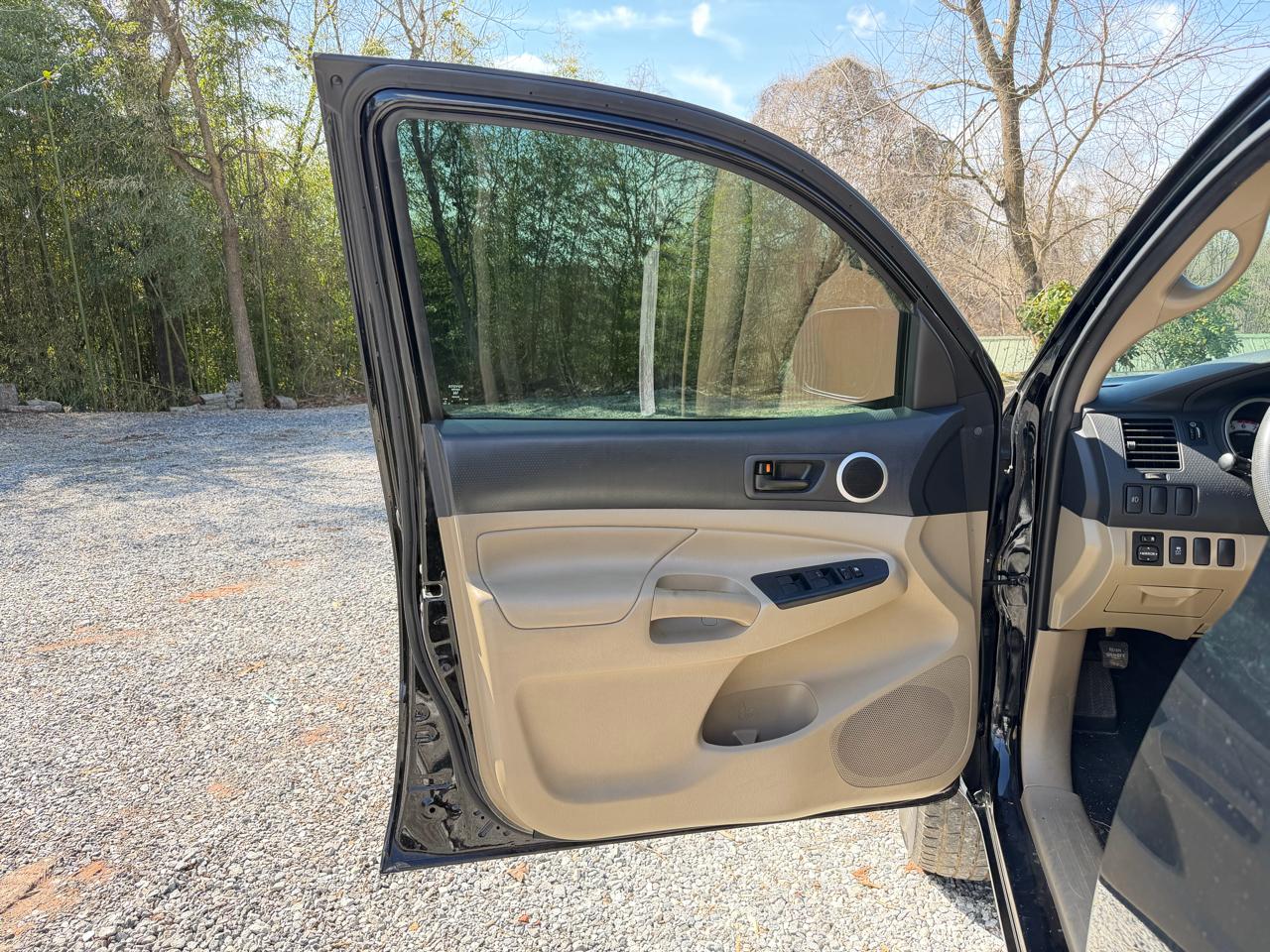 Toyota Tacoma PreRunner Double Cab V6 Auto 2WD 2013