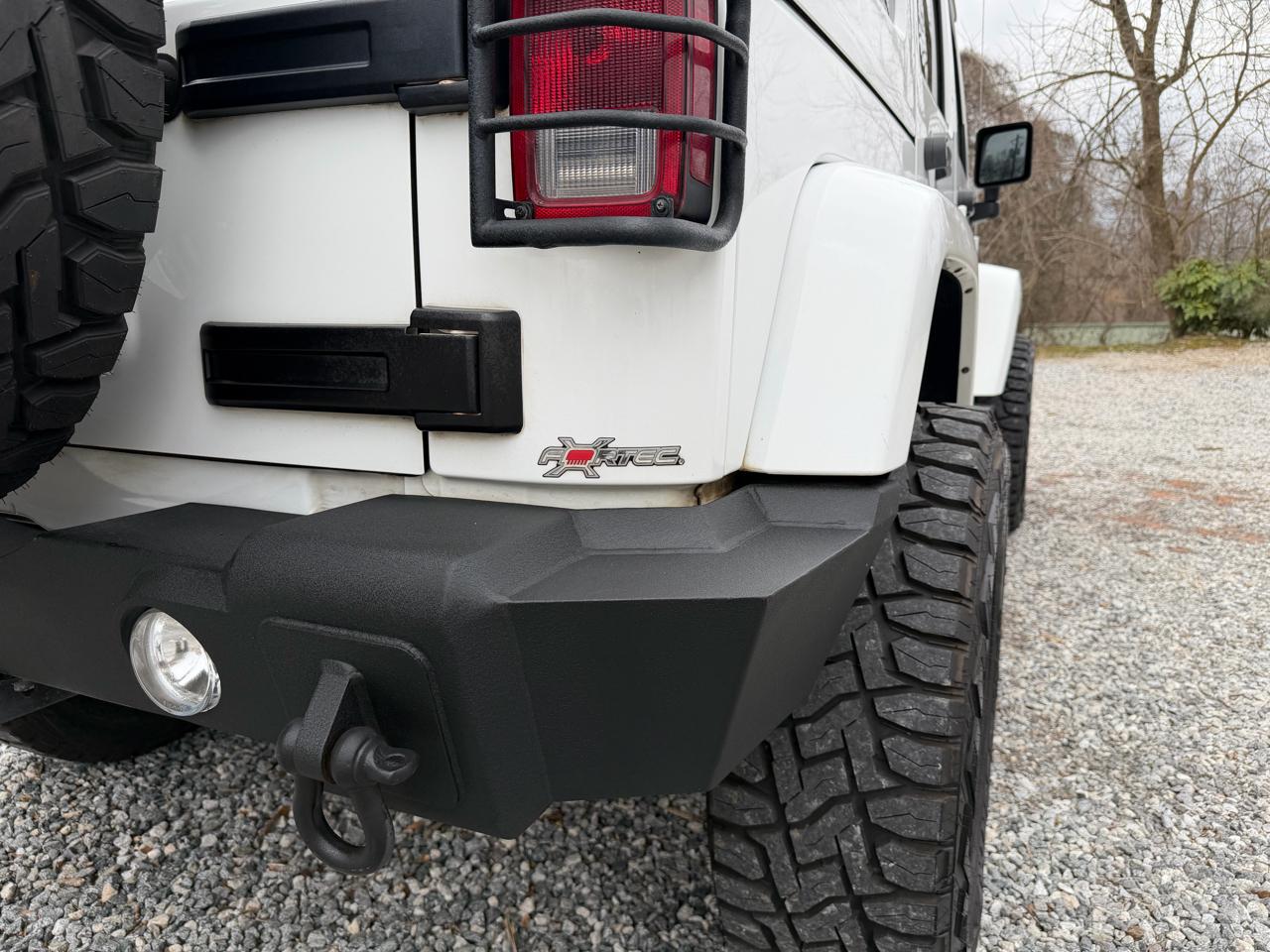 Jeep Wrangler Unlimited Sahara 4WD 2014