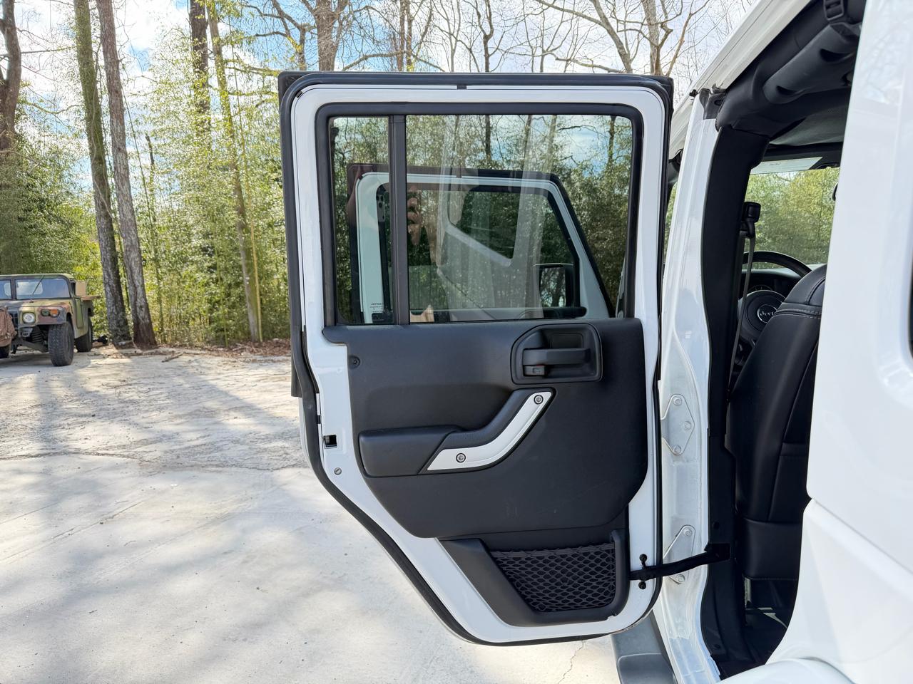 Jeep Wrangler Unlimited Sahara 4WD 2014