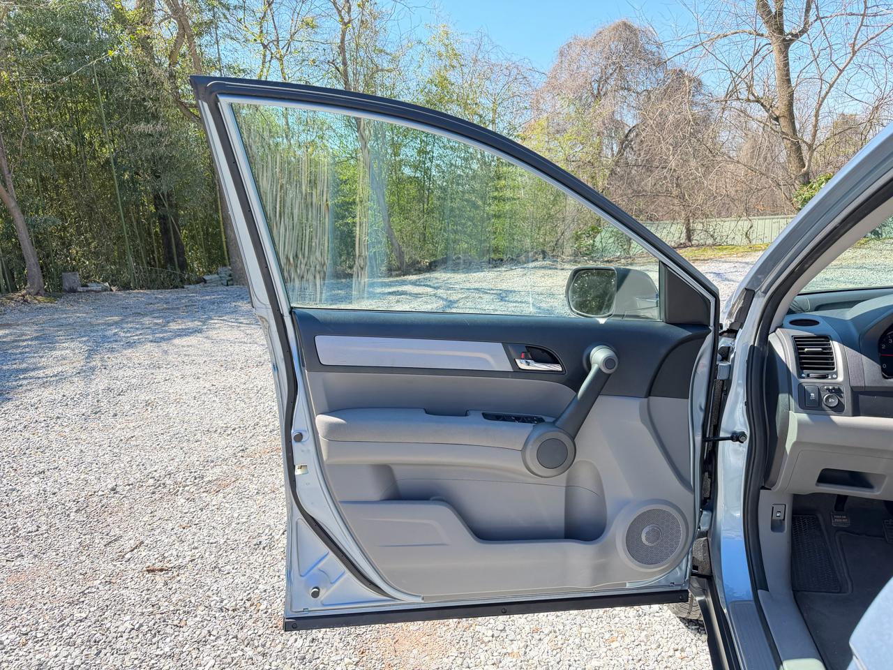 Honda CR-V LX 2WD 5-Speed AT 2010