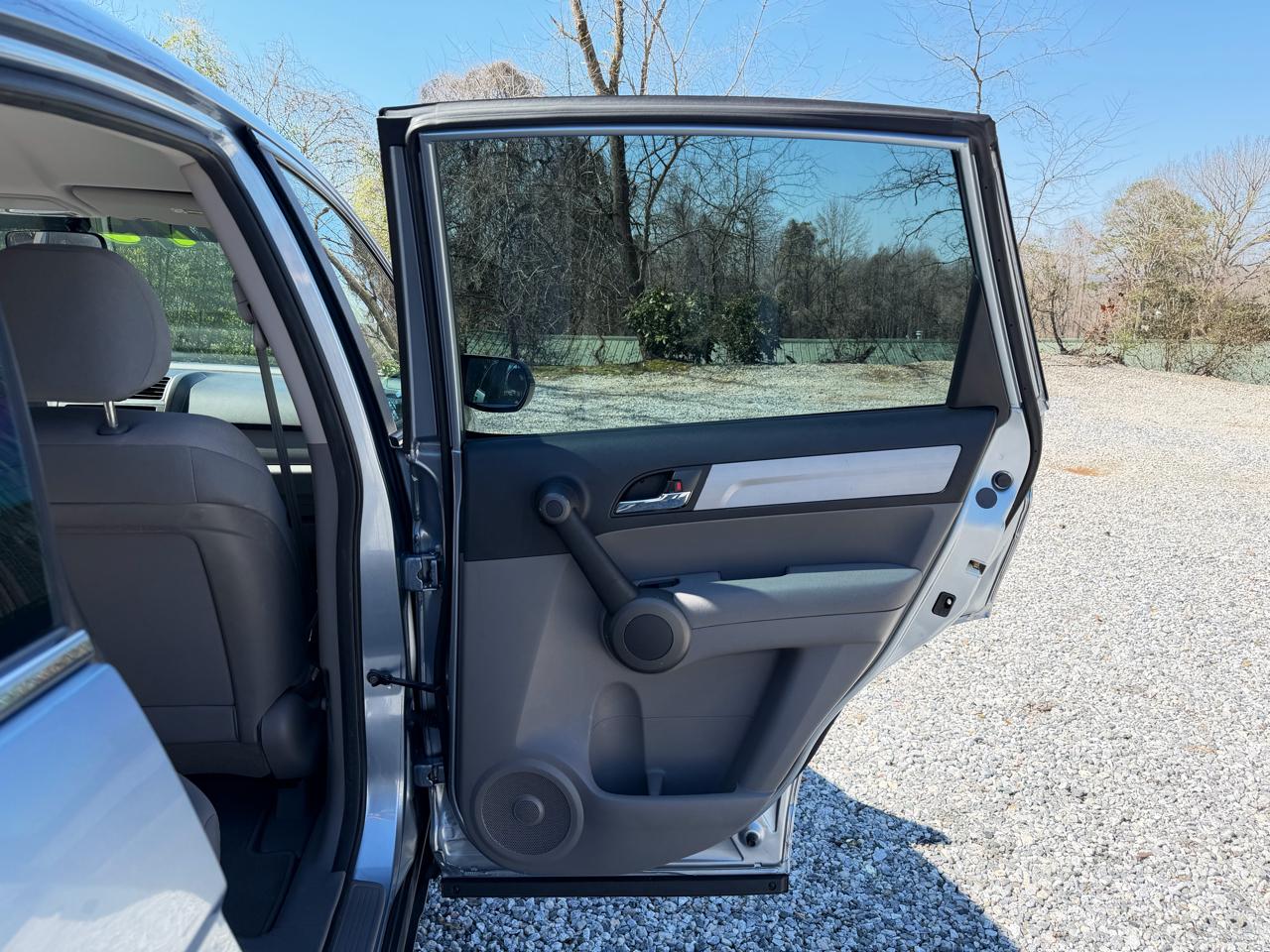 Honda CR-V LX 2WD 5-Speed AT 2010