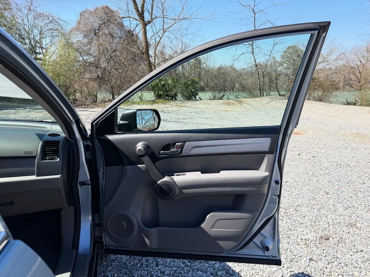 Honda CR-V LX 2WD 5-Speed AT 2010