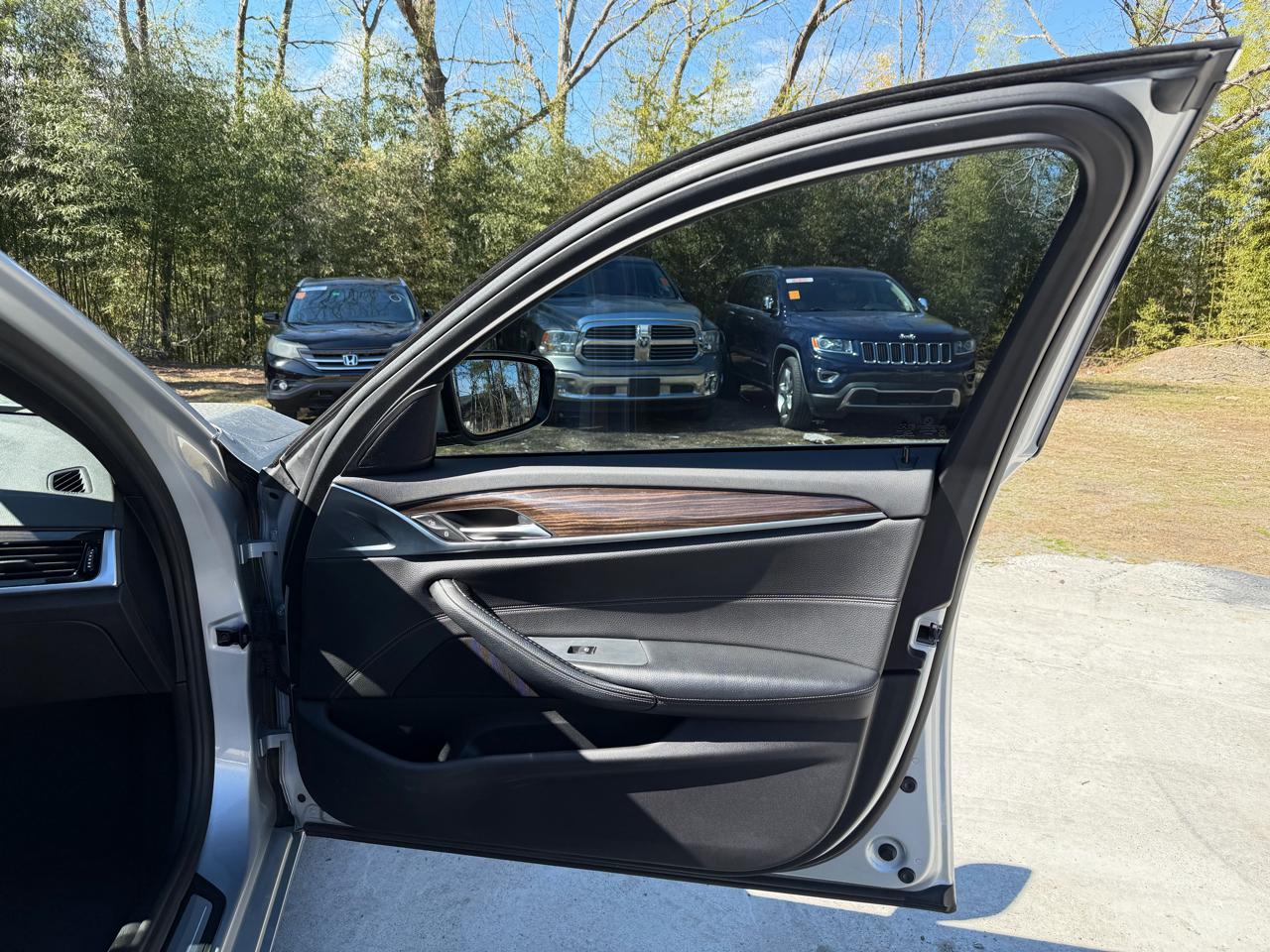 BMW 5-Series 530i 2017