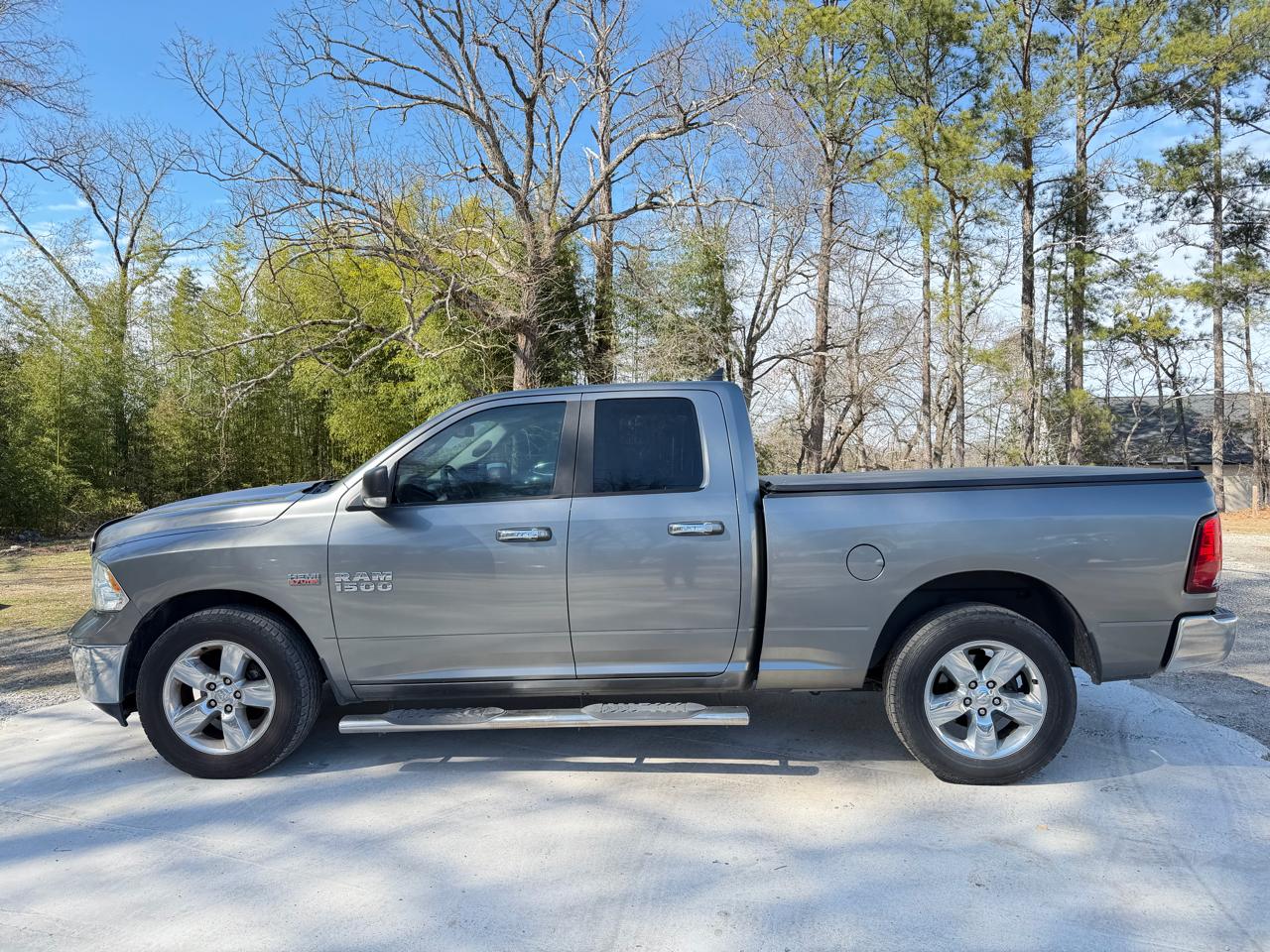 RAM 1500 SLT Quad Cab 2WD 2013
