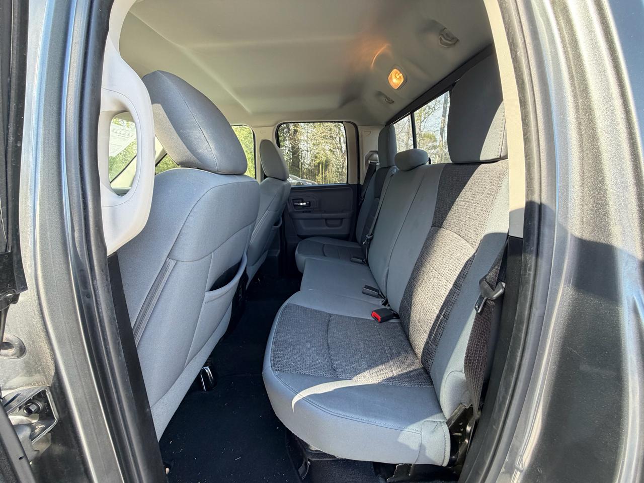 RAM 1500 SLT Quad Cab 2WD 2013