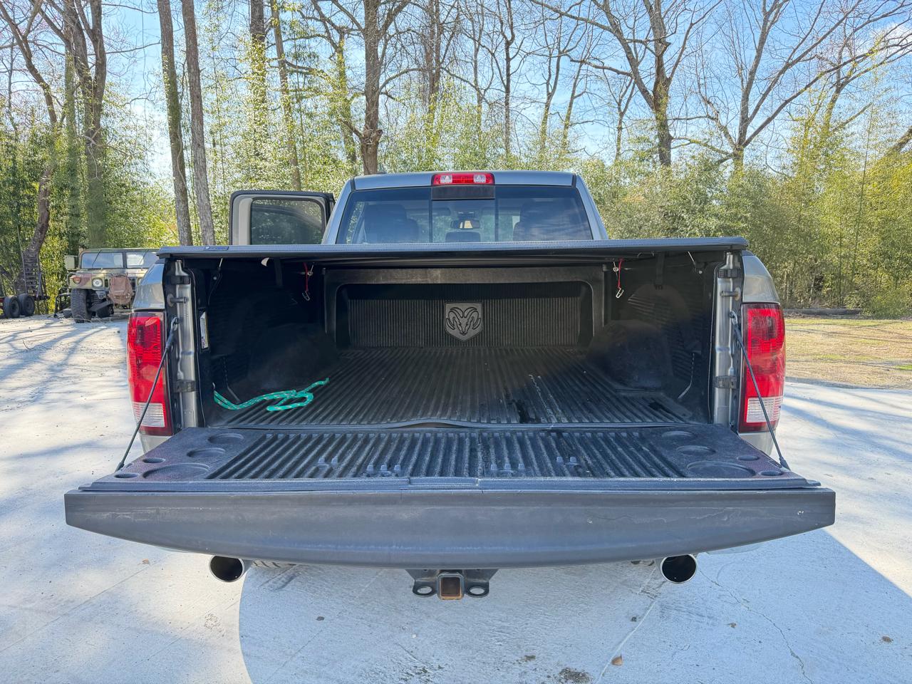 RAM 1500 SLT Quad Cab 2WD 2013