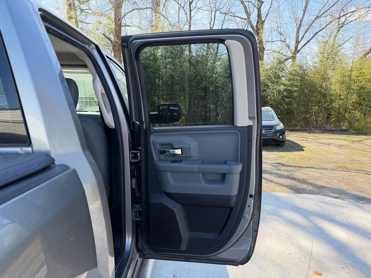 RAM 1500 SLT Quad Cab 2WD 2013