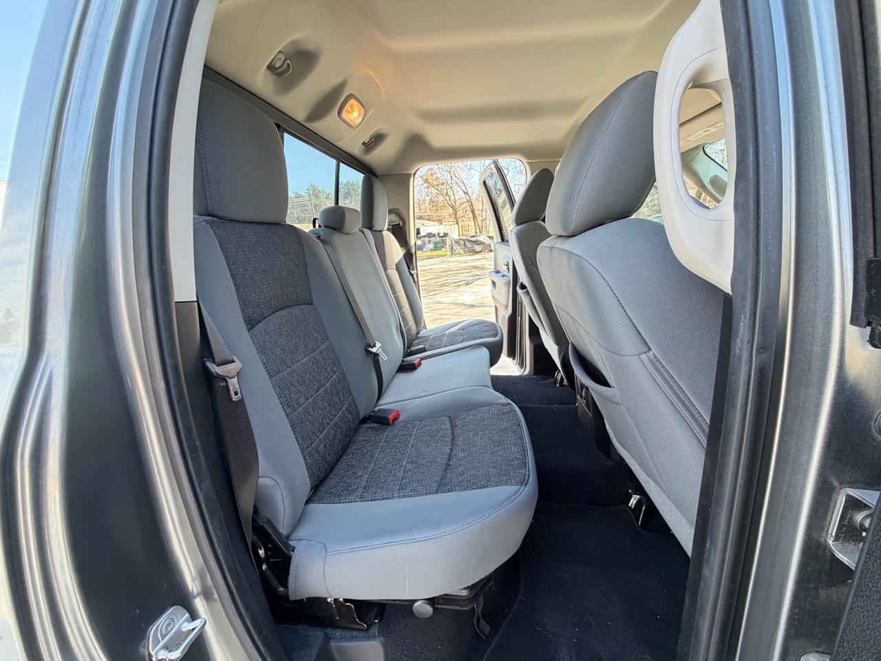 RAM 1500 SLT Quad Cab 2WD 2013