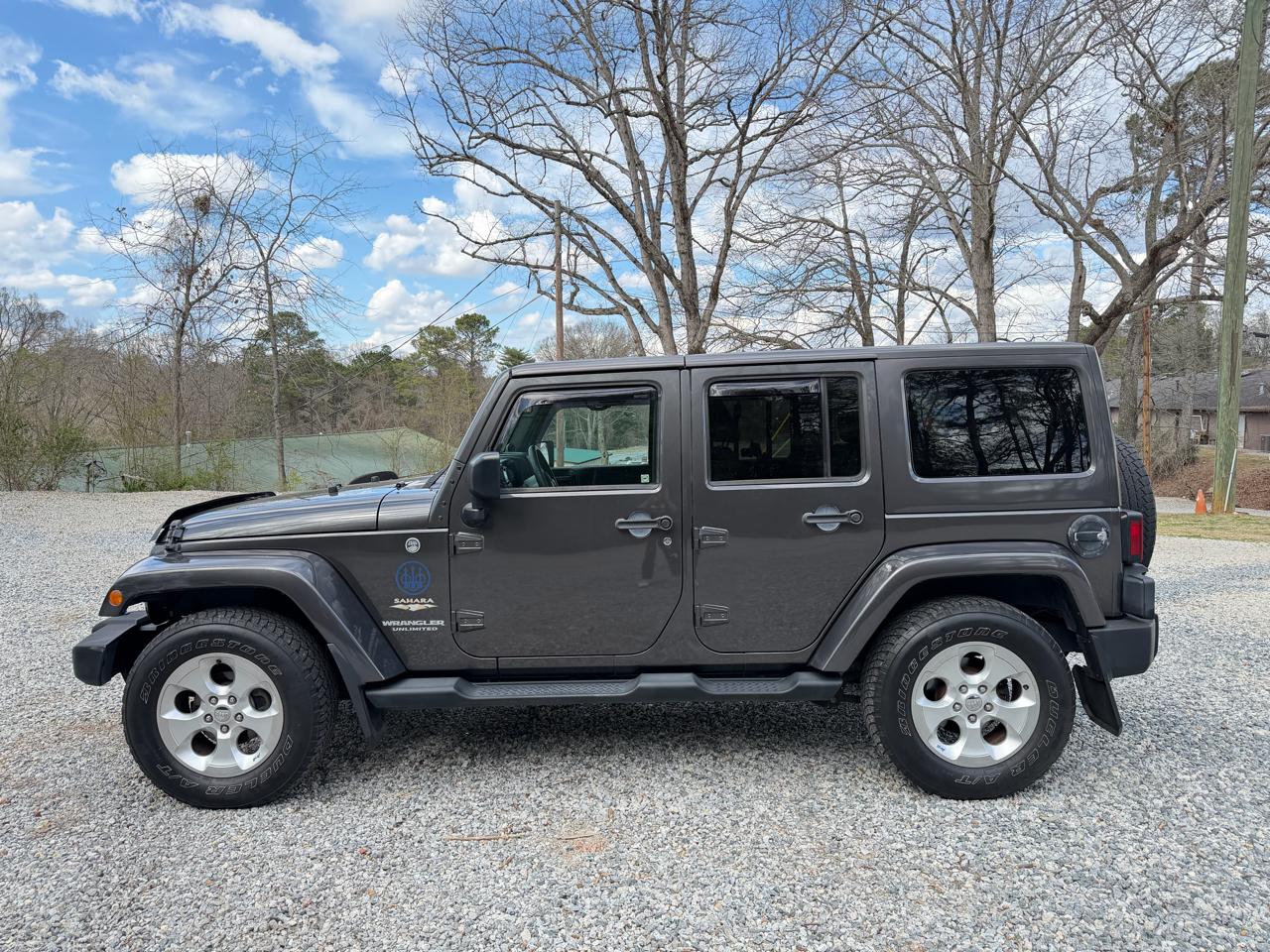 Jeep Wrangler Unlimited Sahara 4WD 2014