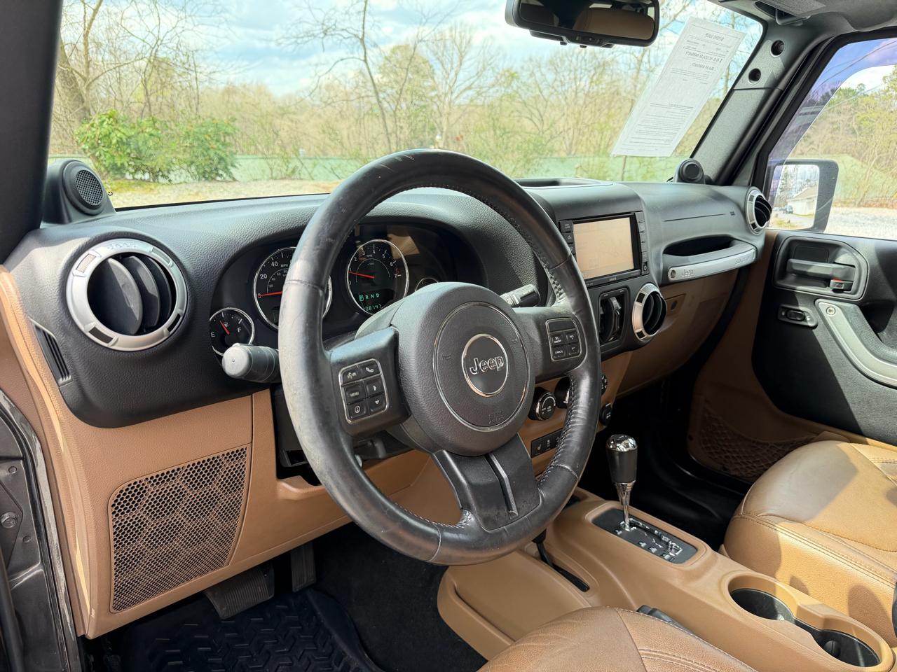 Jeep Wrangler Unlimited Sahara 4WD 2014