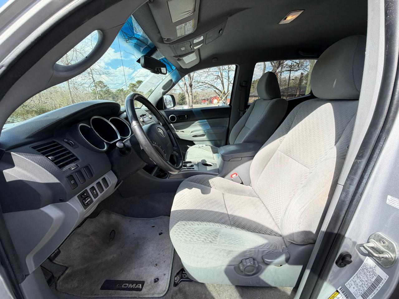 Toyota Tacoma PreRunner Double Cab V6 Auto 2WD 2011