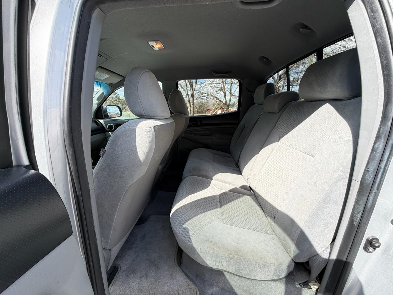 Toyota Tacoma PreRunner Double Cab V6 Auto 2WD 2011