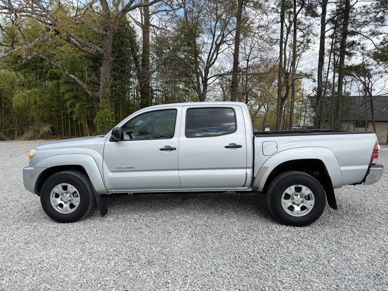 Toyota Tacoma PreRunner Double Cab V6 Auto 2WD 2011