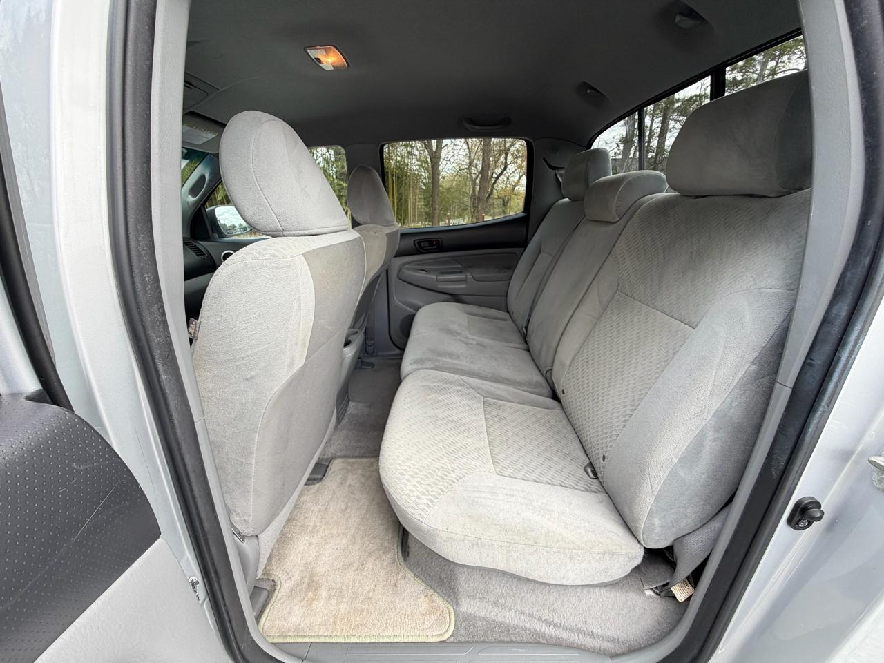 Toyota Tacoma PreRunner Double Cab V6 Auto 2WD 2011