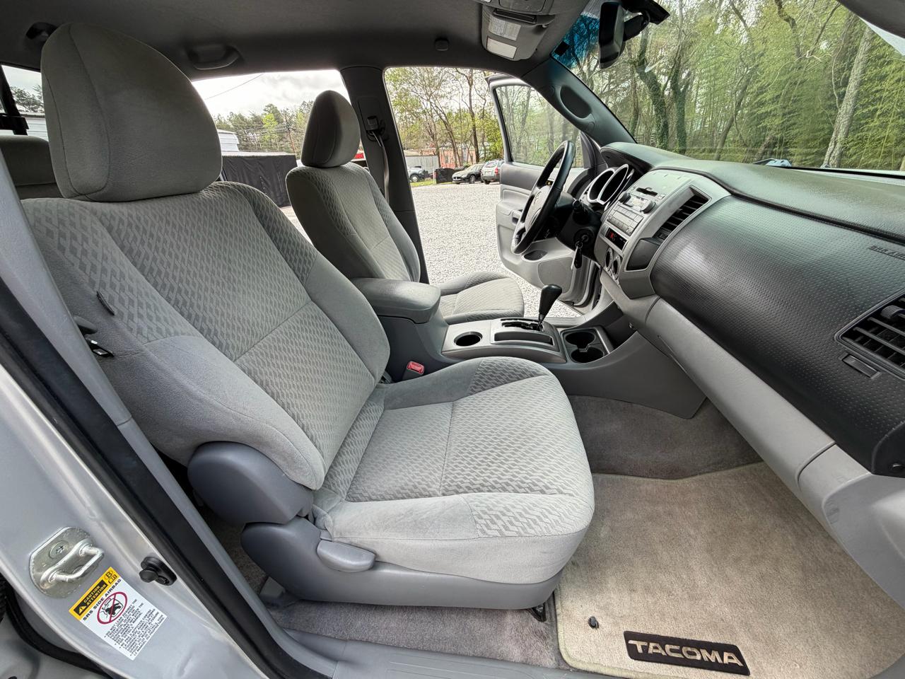 Toyota Tacoma PreRunner Double Cab V6 Auto 2WD 2011