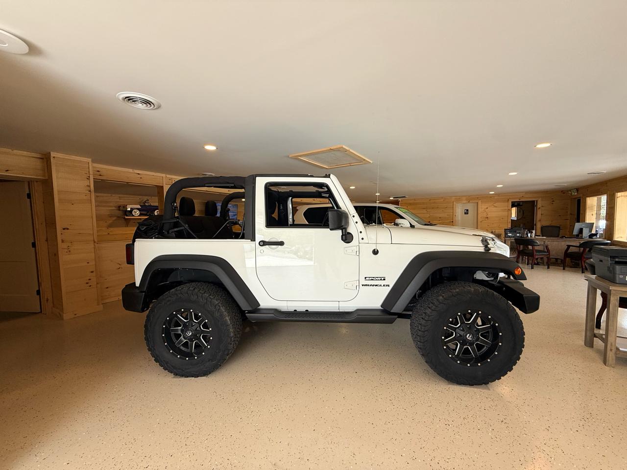 Jeep Wrangler Sport 4WD 2015
