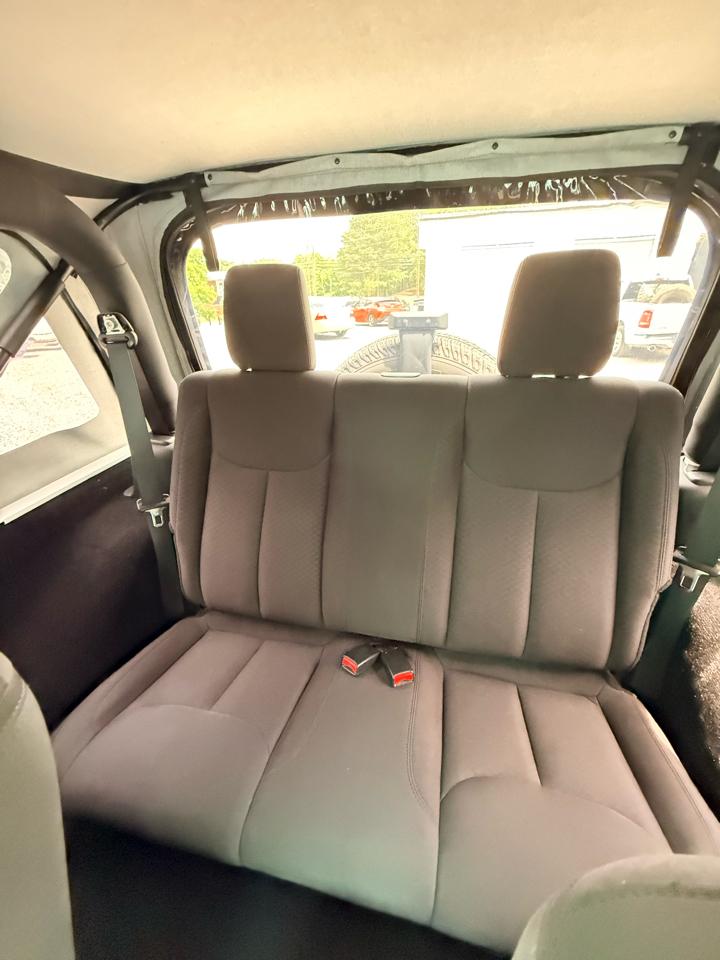 Jeep Wrangler Sport 4WD 2015