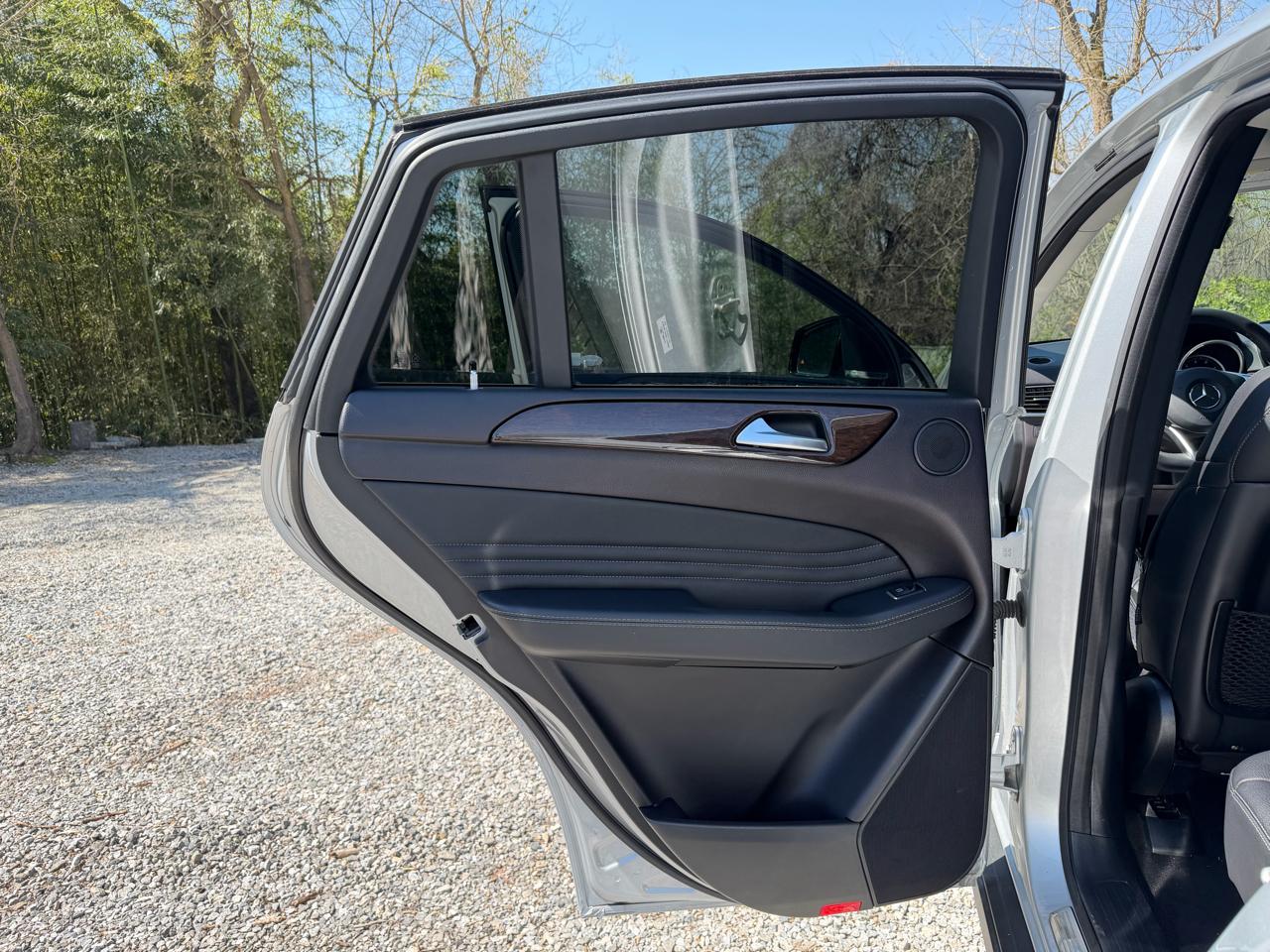 Mercedes-Benz GLE-Class  2016