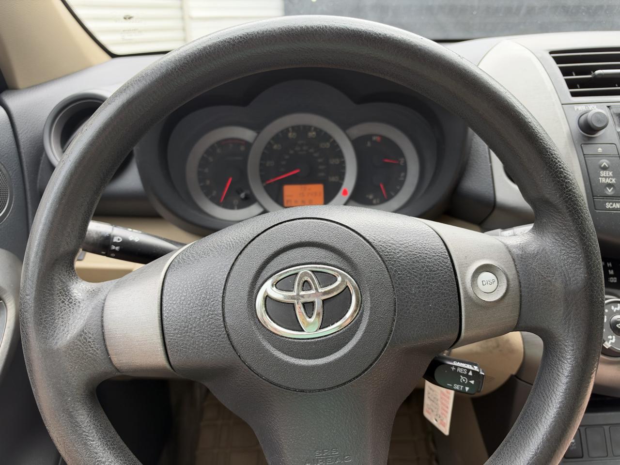 2011 Toyota RAV4 Base - Photo 14