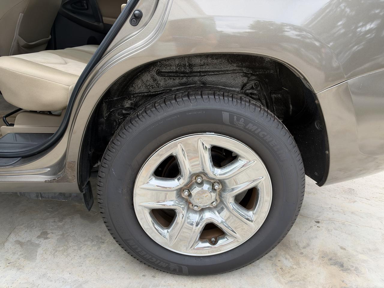 2011 Toyota RAV4 Base - Photo 25