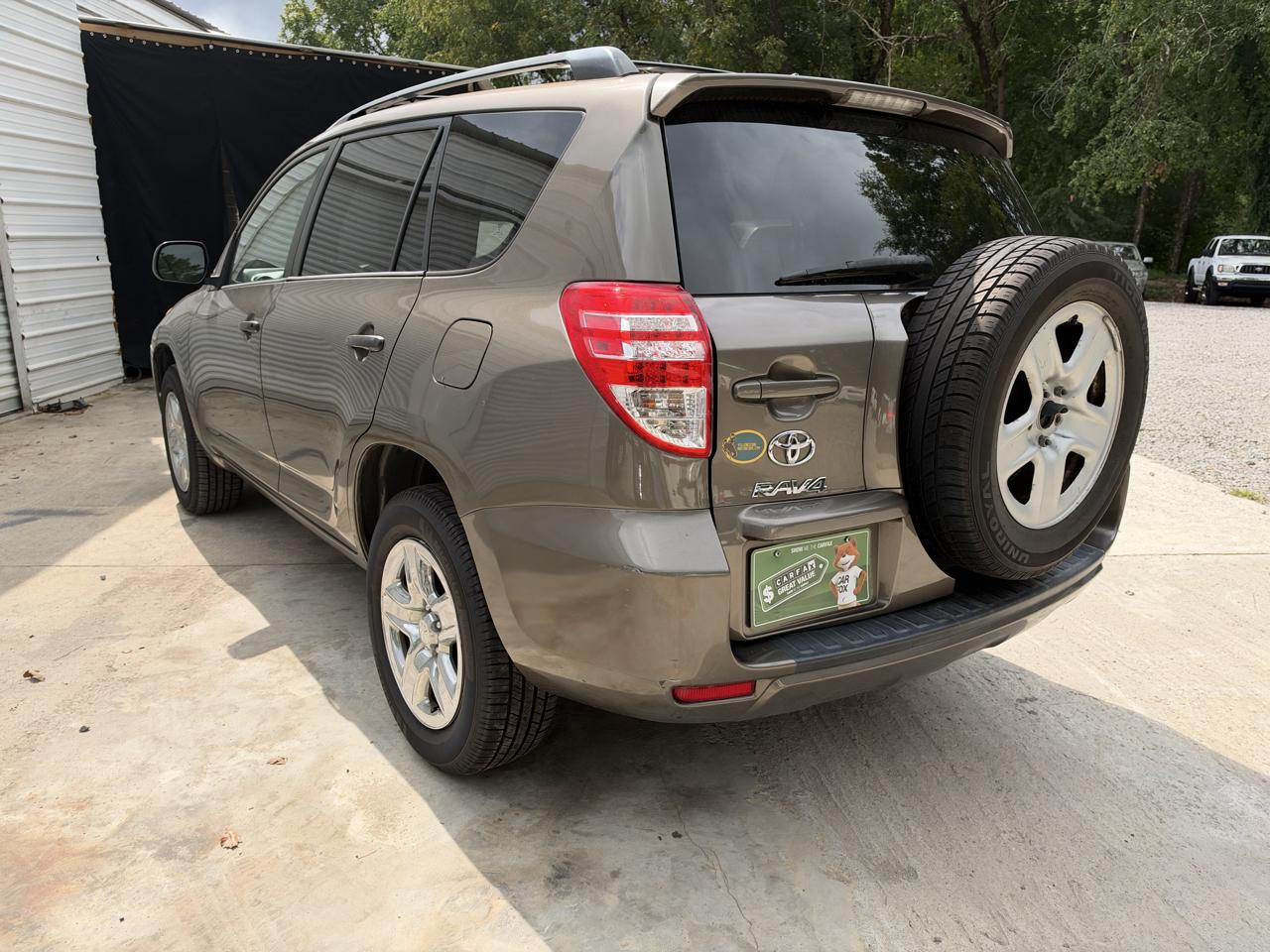 2011 Toyota RAV4 Base - Photo 32