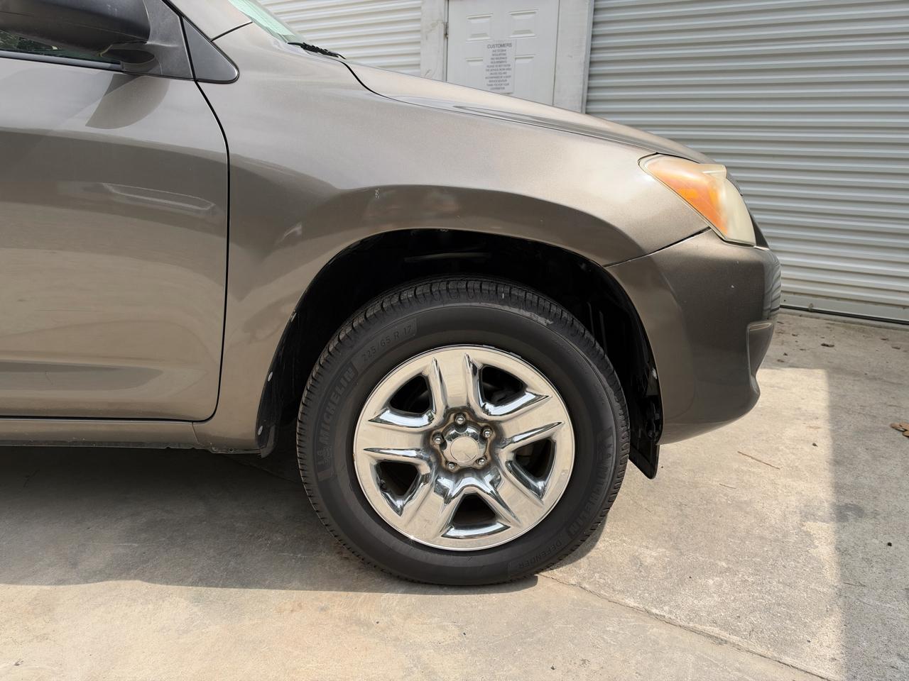 2011 Toyota RAV4 Base - Photo 41