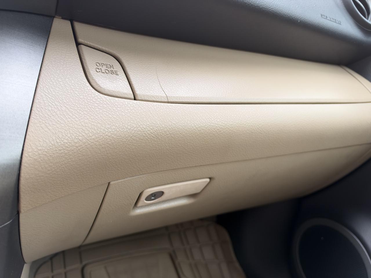 2011 Toyota RAV4 Base - Photo 53