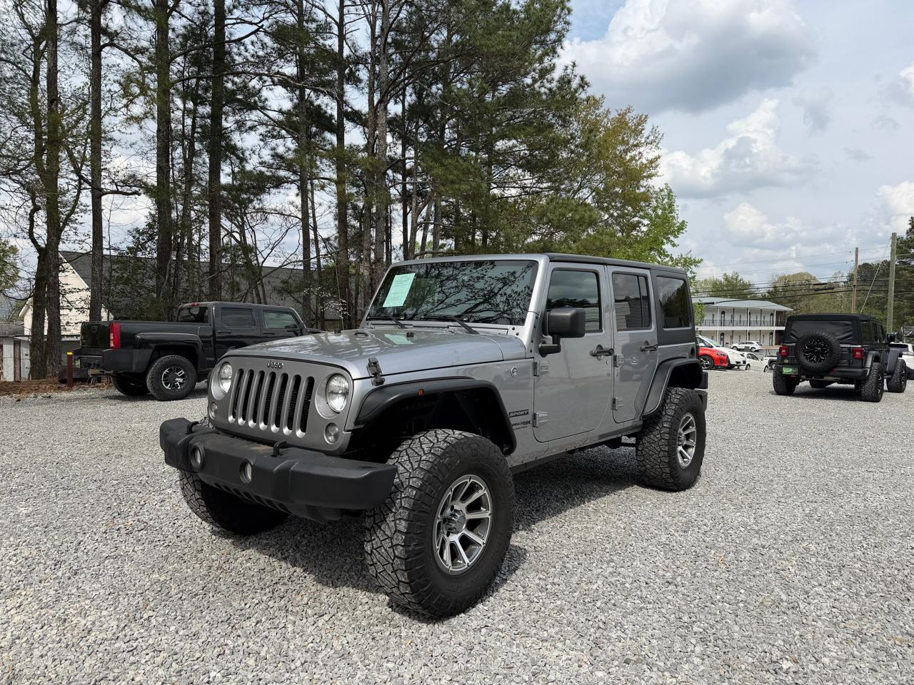 View vehicle photo 4