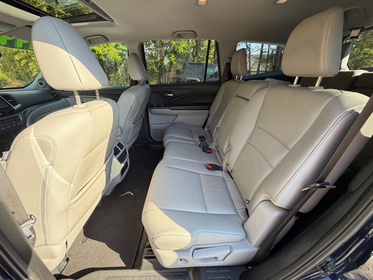 Honda Pilot EX-L w/Honda Sensing 2017