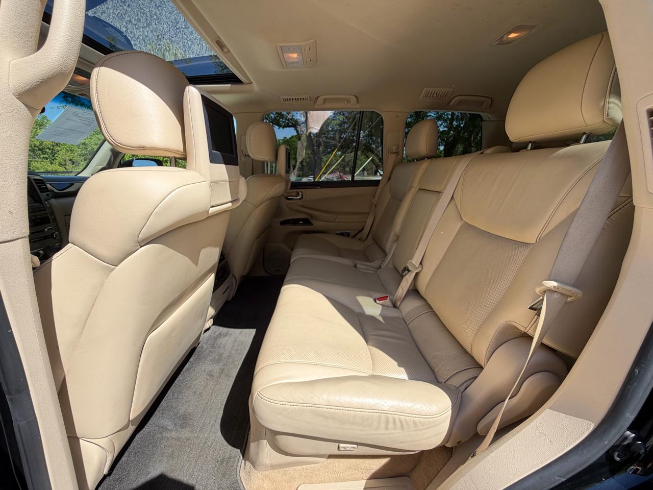 Lexus LX 570 Sport Utility 2013