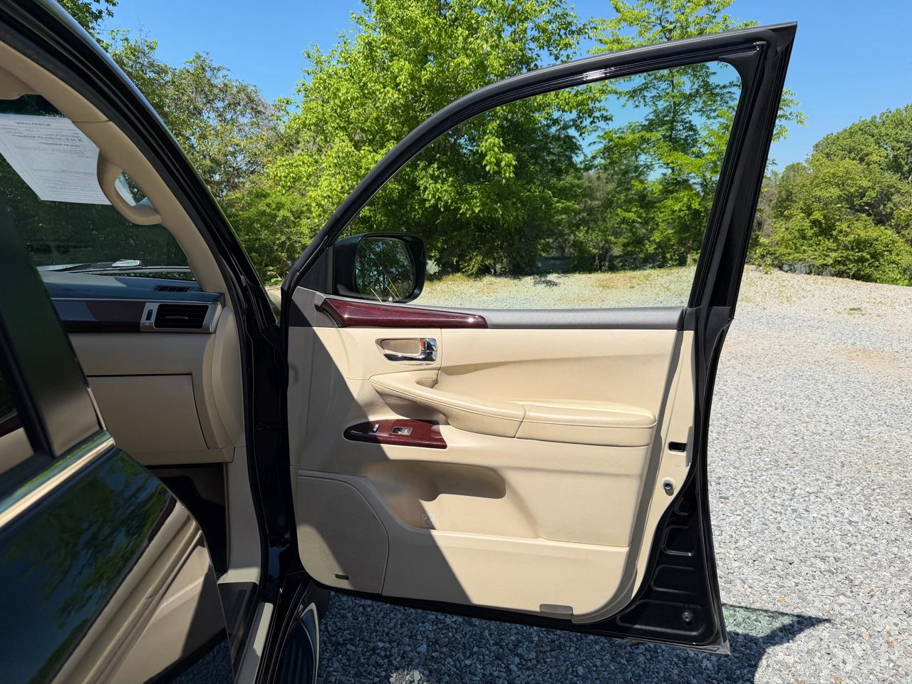 Lexus LX 570 Sport Utility 2013