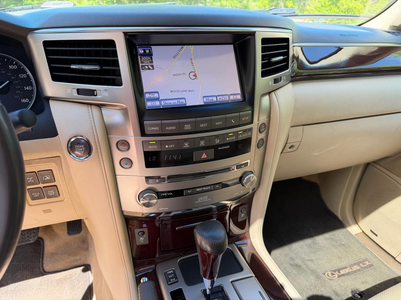 Lexus LX 570 Sport Utility 2013