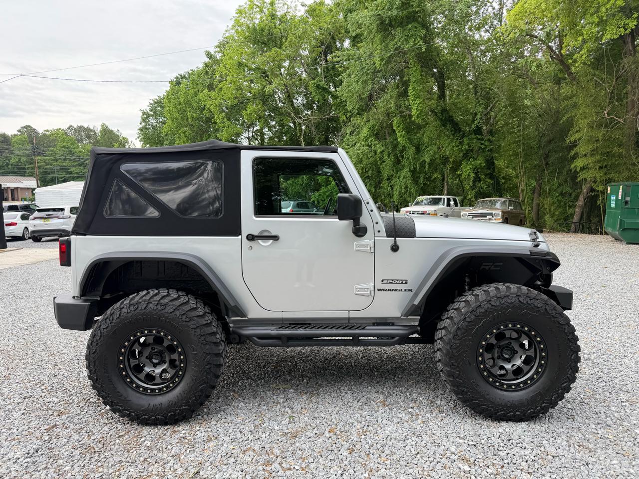 2012 Jeep Wrangler Sport's photo