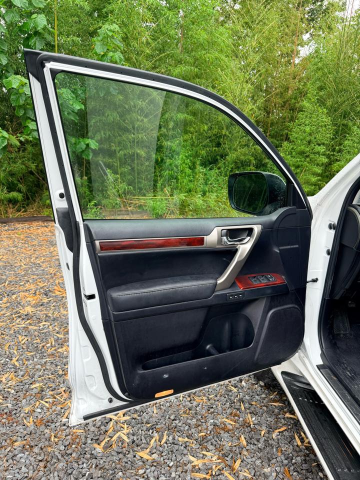 Lexus GX 460 Sport Utility 2013