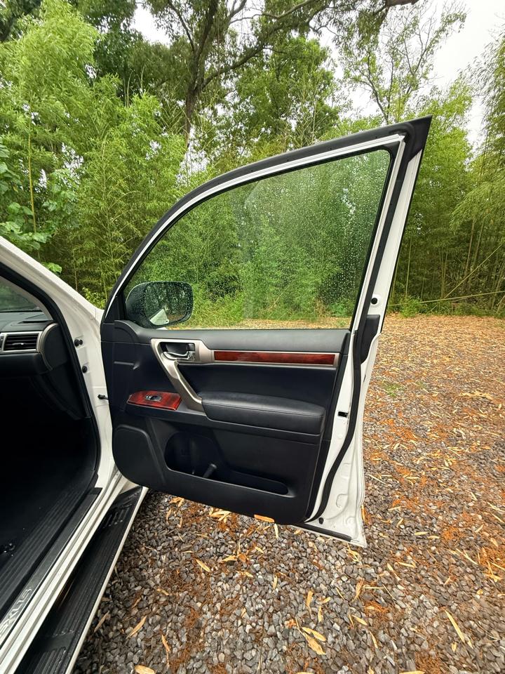 Lexus GX 460 Sport Utility 2013