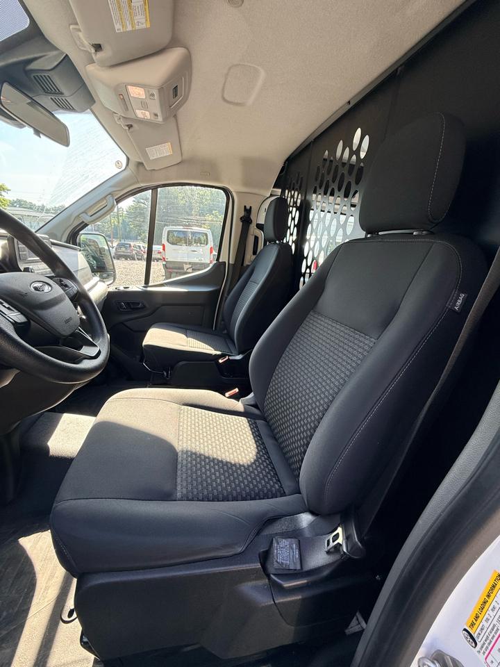 Ford Transit 250 Van 2025