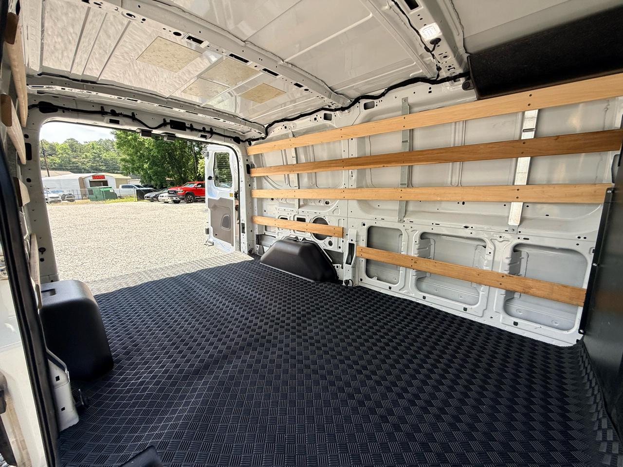 Ford Transit 250 Van 2025