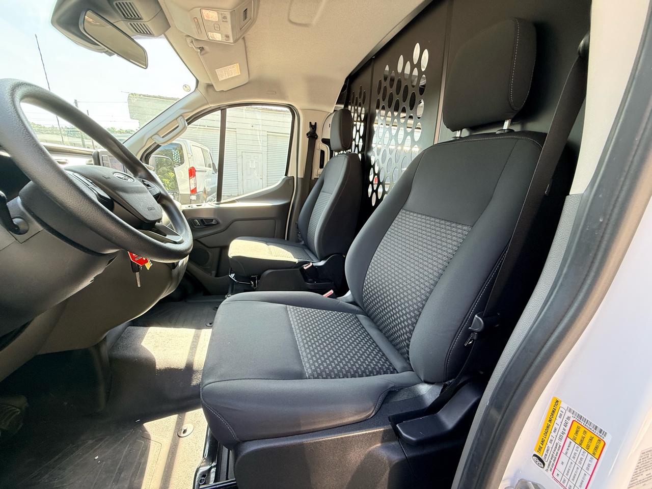 Ford Transit 250 Van 2025
