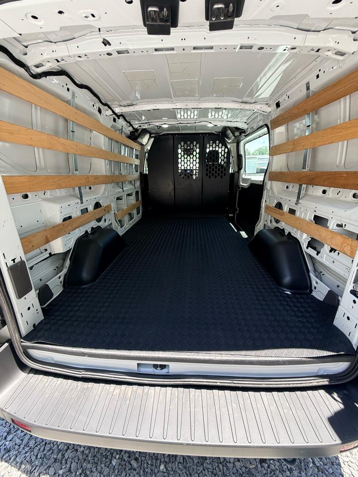 Ford Transit 250 Van 2025