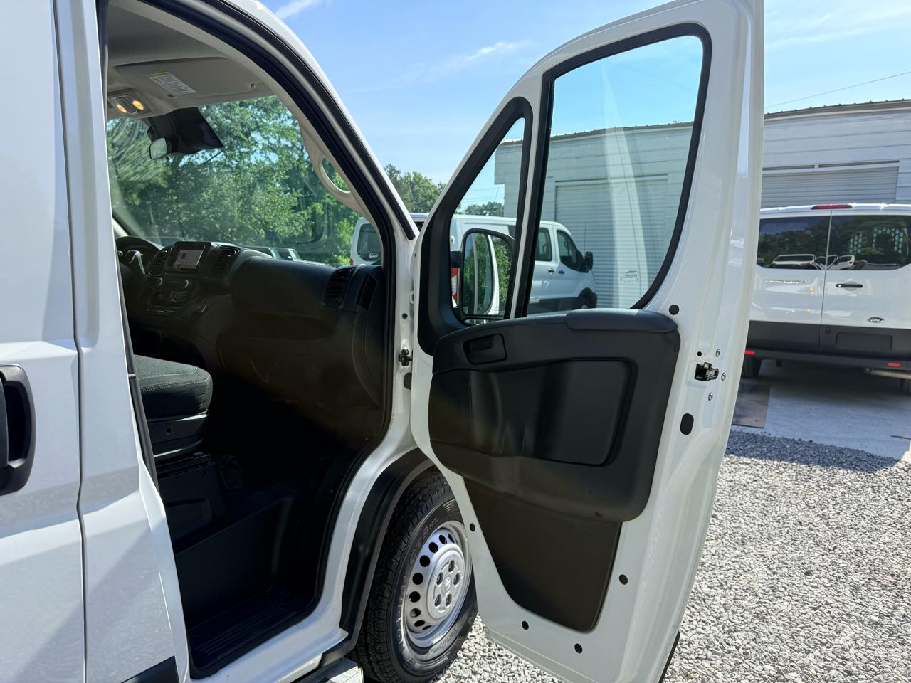 RAM Promaster 2500 Low Roof 2025