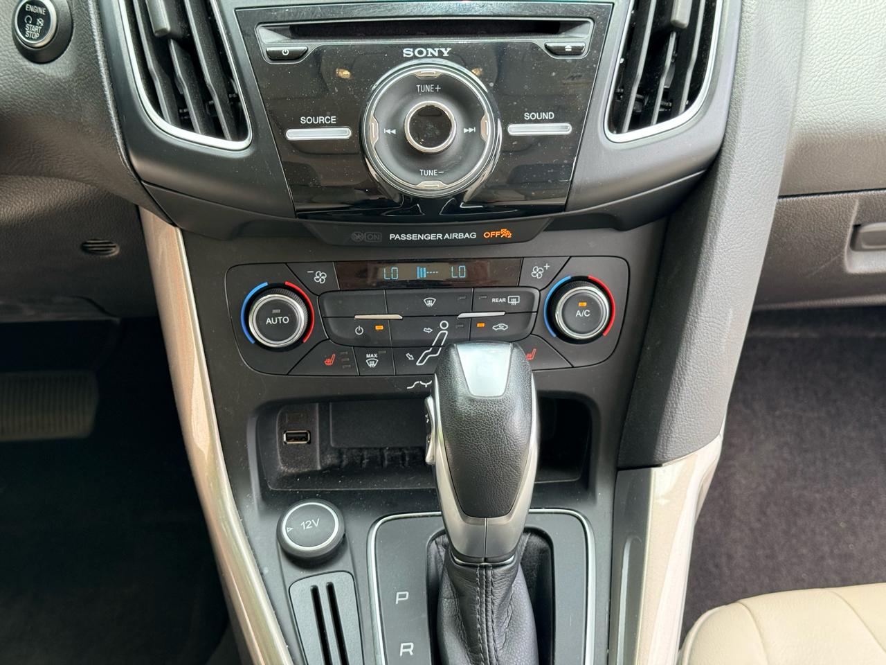 2015 Ford Focus Titanium - Photo 22